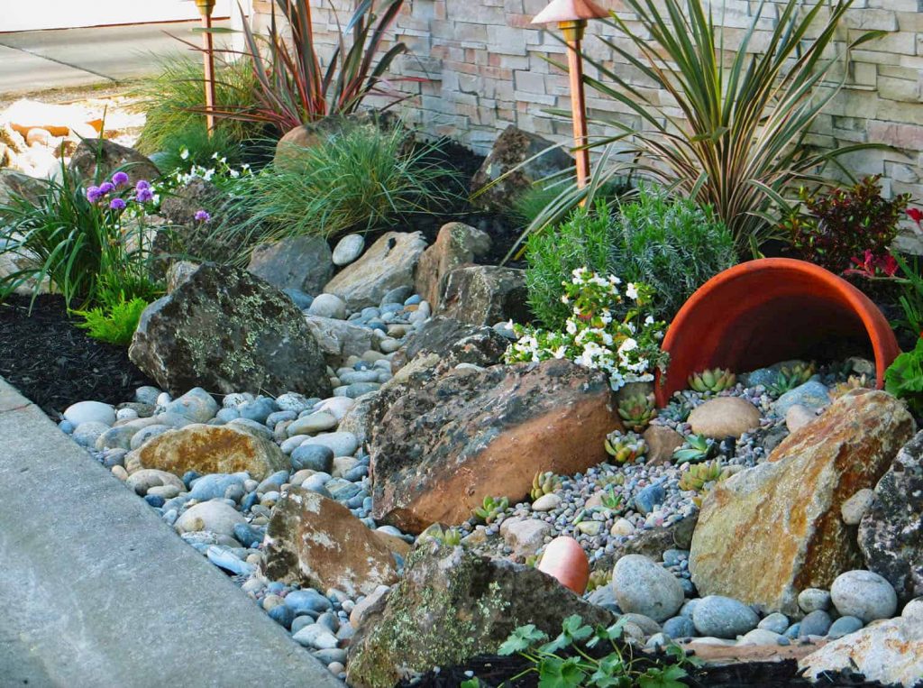 19 Beautiful Modern Rock Garden Ideas for Your Outdoor Space